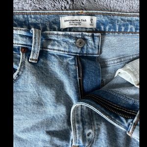 Abercrombie & Fitch ‘90s Ultra High Rise Straight